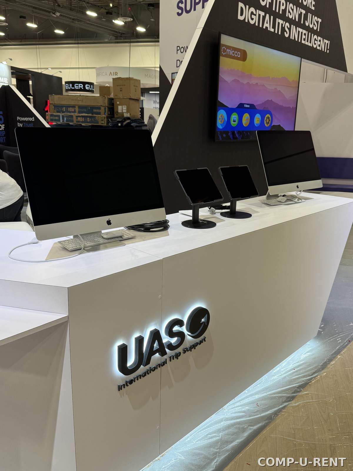 iMac and iPad kiosk rentals at a trade show booth